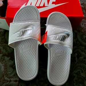 Women Nike Benassi Slides